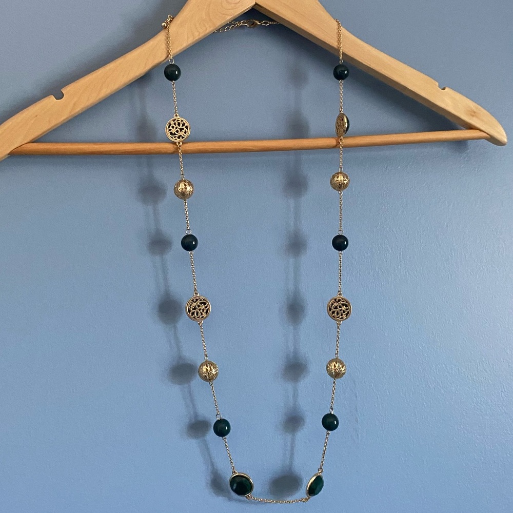 Elegant Gold and Green Beaded Necklace